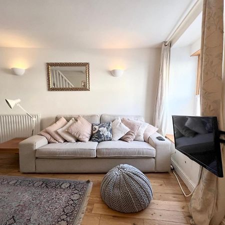 Pass The Keys 64 Church Street Characterful 2-Bed Cottage In The Heart Of Town Кингсбридж Экстерьер фото