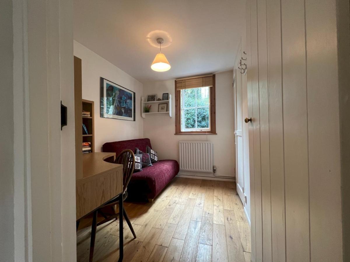 Pass The Keys 64 Church Street Characterful 2-Bed Cottage In The Heart Of Town Кингсбридж Экстерьер фото